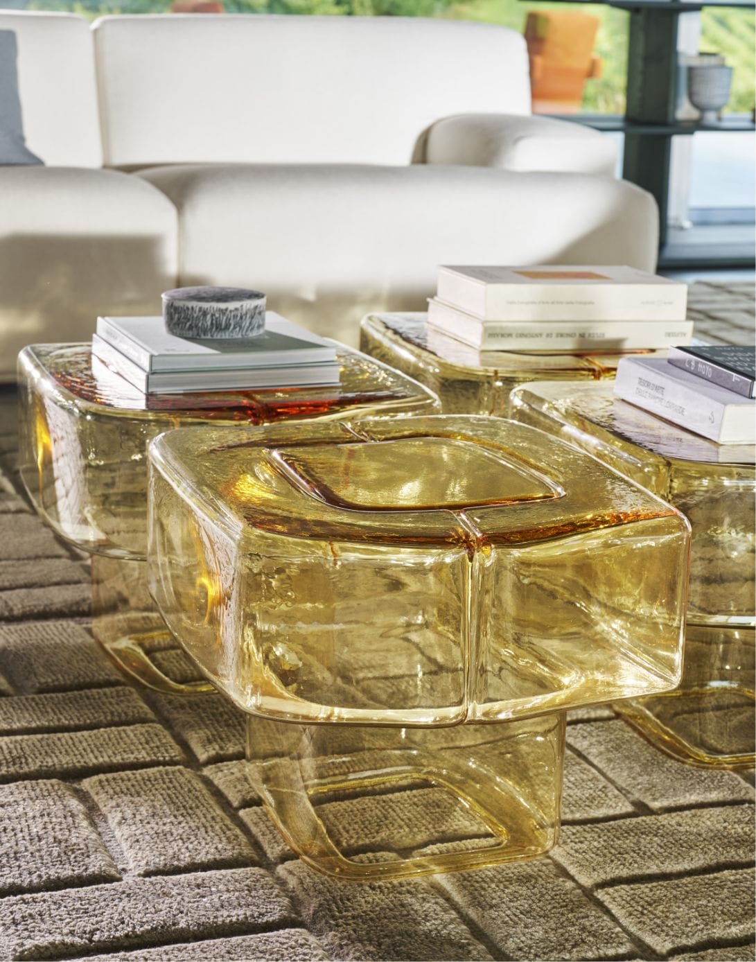 508 FLUID JOINERY - SIDE TABLE �T