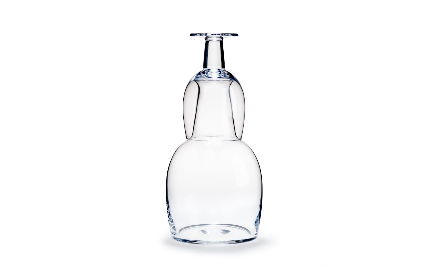 GLASS CARAFE