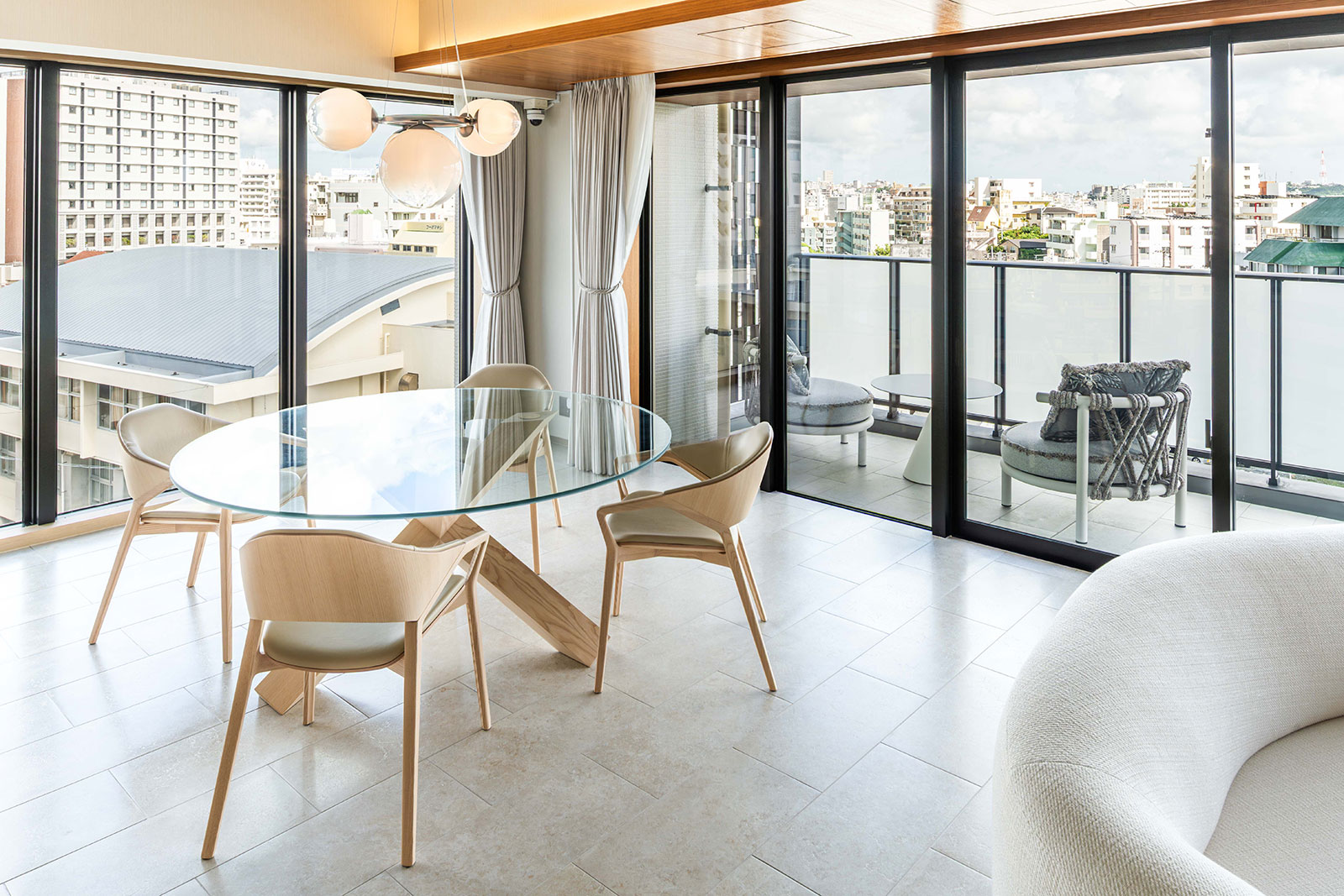 �ߔe�s �t�F�A���[�Y�l�@