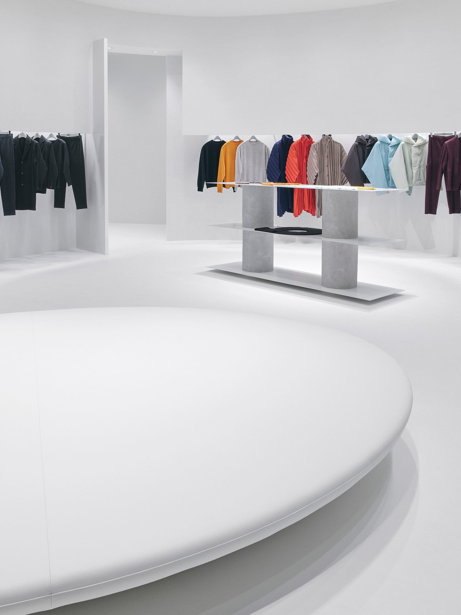 HOMME PLISSÉ ISSEY MIYAKE / ROPPONGI