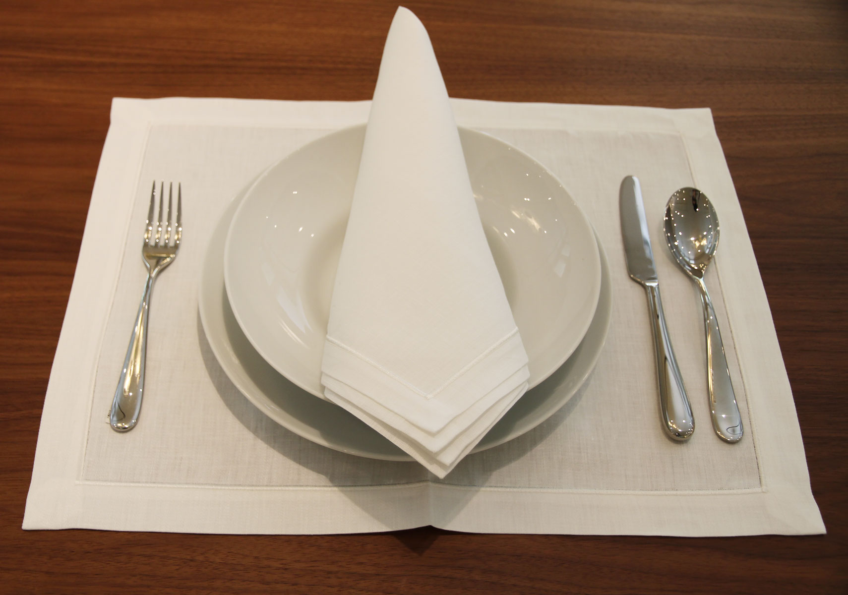 ixc.  (イクスシー) -  オリジナルテーブルリネン - ナプキン（ホワイト）