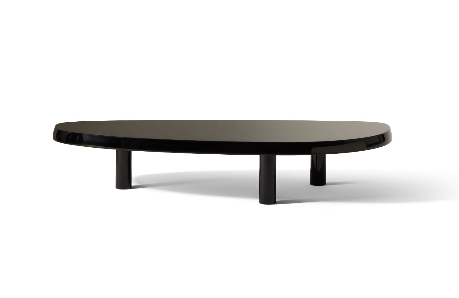 589 TABLE BASSE EN FORME LIBRE