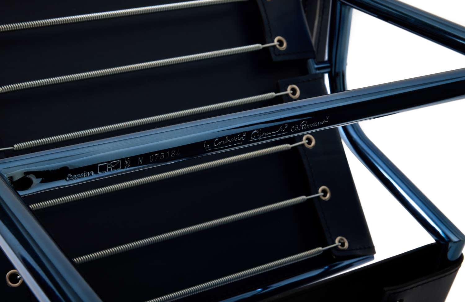 1 FAUTEUIL DOSSIER BASCULANT, 60