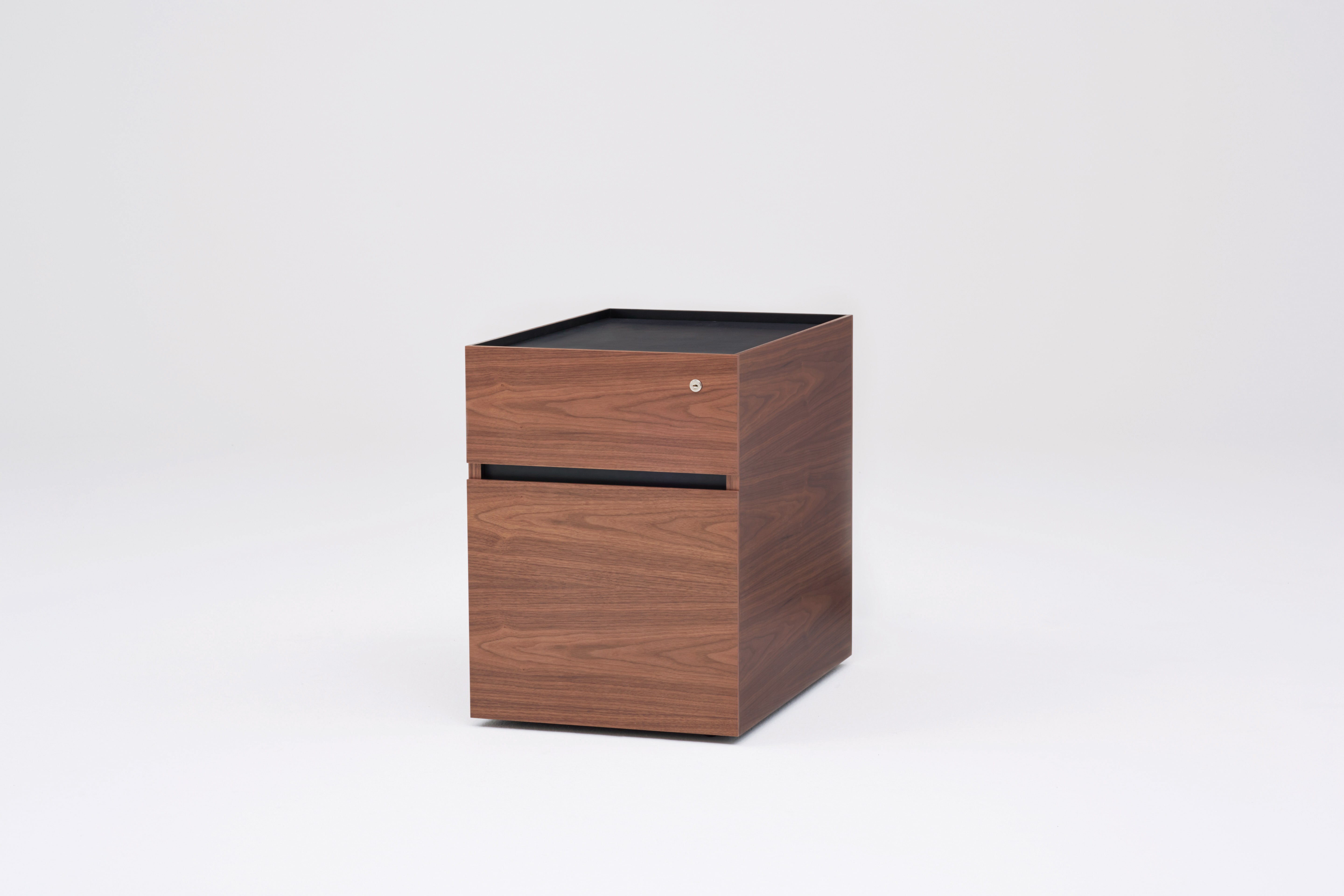 BROAD drawer