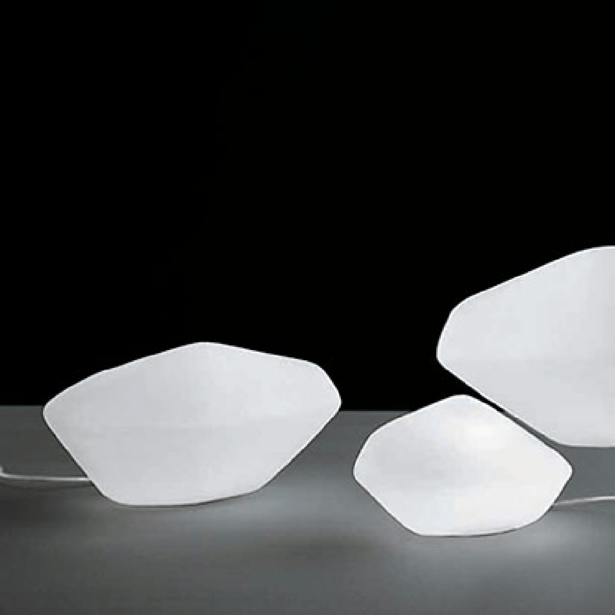 Oluce(オルーチェ) Stone of Glass 204