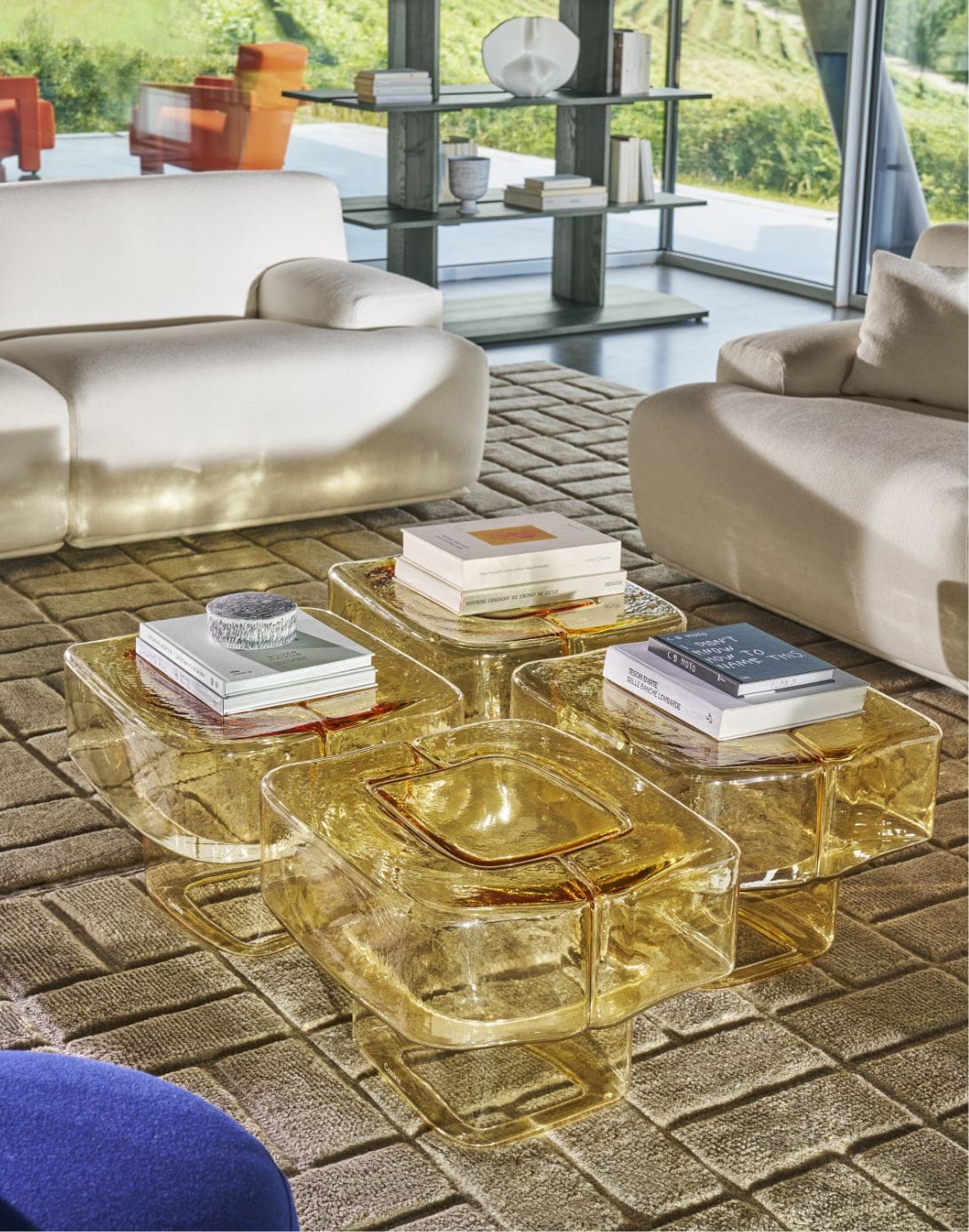 508 FLUID JOINERY - SIDE TABLE �T