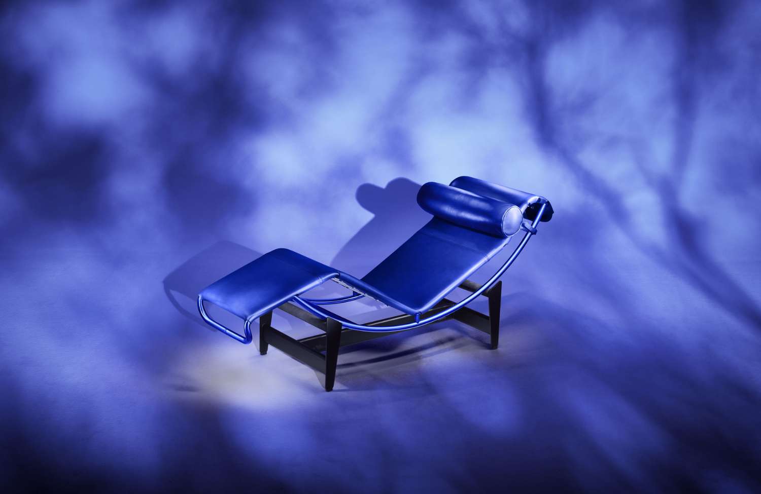 4 CHAISE LONGUE A REGLAGE CONTINU, 60