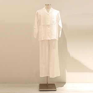 ixc.  (イクスシー) -  オリジナルパジャマ  (WOMEN) FREE　ホワイト
