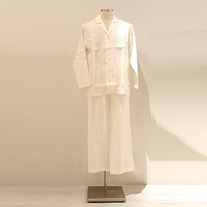 ixc.  (イクスシー) -  オリジナルパジャマ  (MEN) 　ホワイト