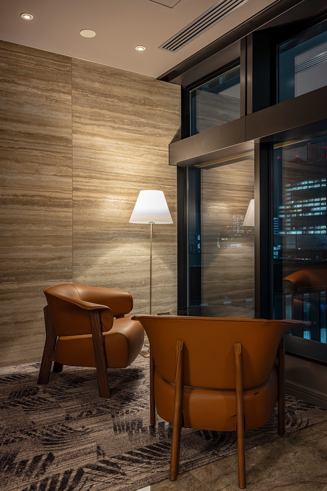 如月セール◆Cassina ixc AUDREY TERRA the crux tokyo station - 納品事例 | カッシーナ・イクスシー