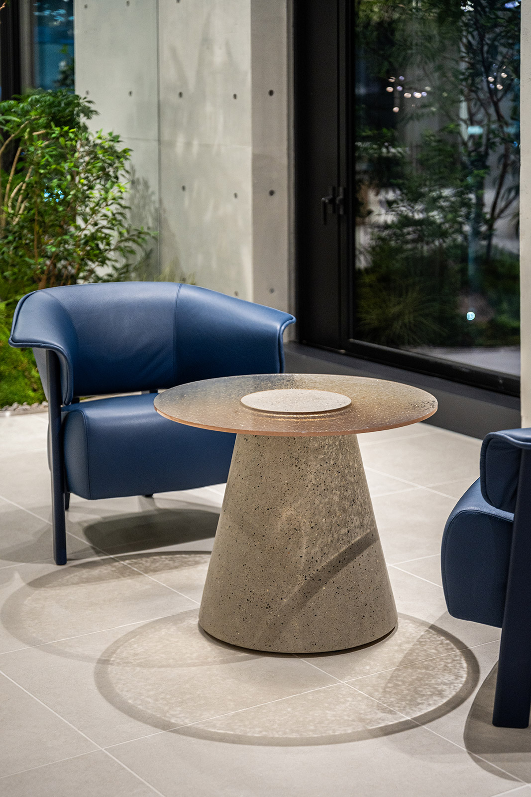 展示品■カッシーナ■Viccarbe■ラストミニッツ■スツール■2脚セット 展示品□カッシーナ□Viccarbe□ラストミニッツ□スツール□2脚