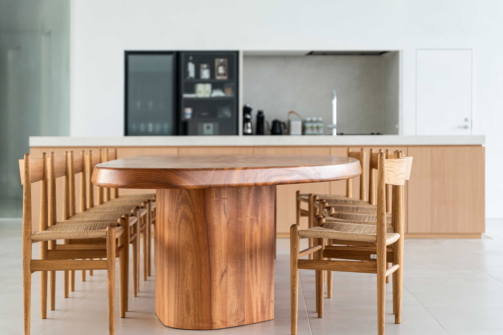 NOT A HOTEL ISHIGAKI - 納品事例 | カッシーナ・イクスシー