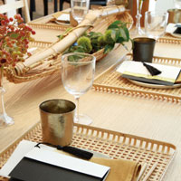 <span>VOL.1</span> �H��ԃv���f���[�T�[ �R�{�ЋM�q